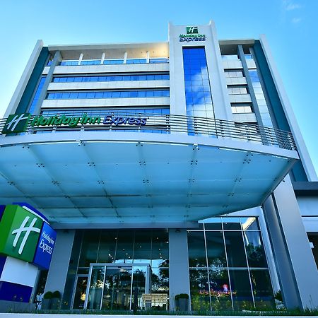 Holiday Inn Express Asuncion Aviadores , An Ihg Hotel Exterior foto